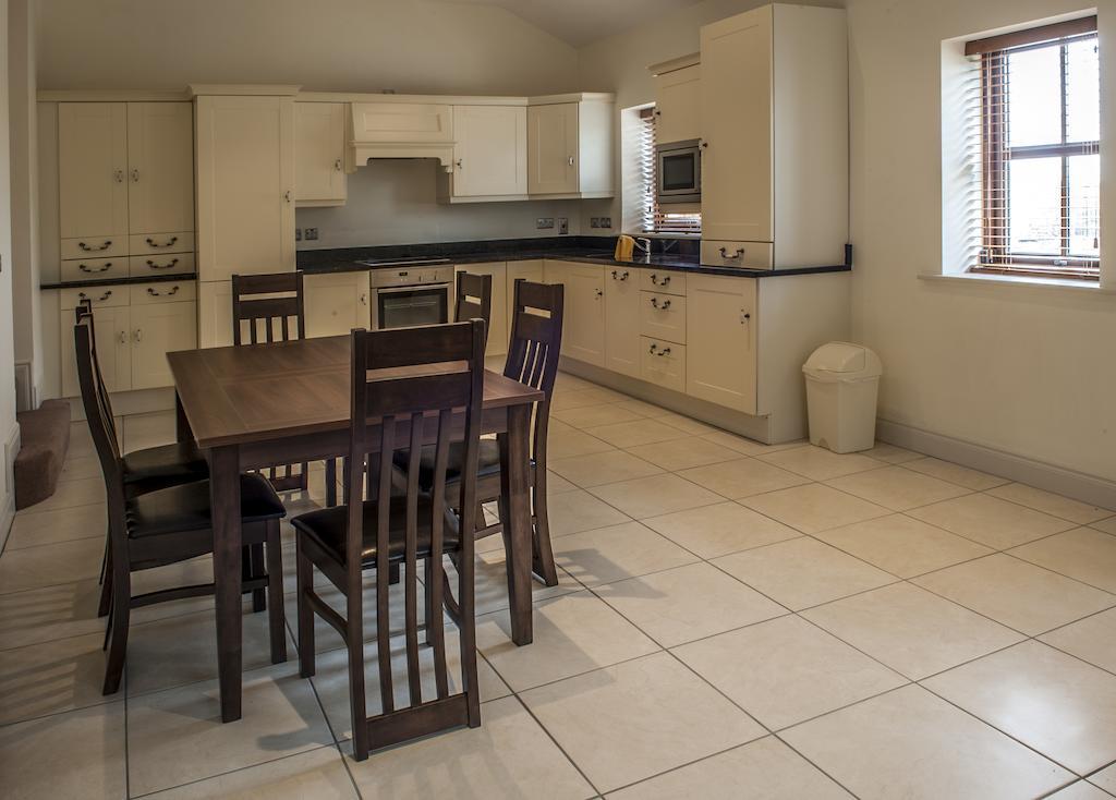New Forest Estate Lodges Tyrrellspass Rom bilde
