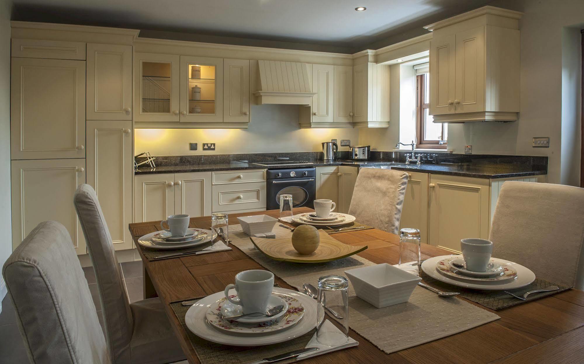 New Forest Estate Lodges Tyrrellspass Eksteriør bilde