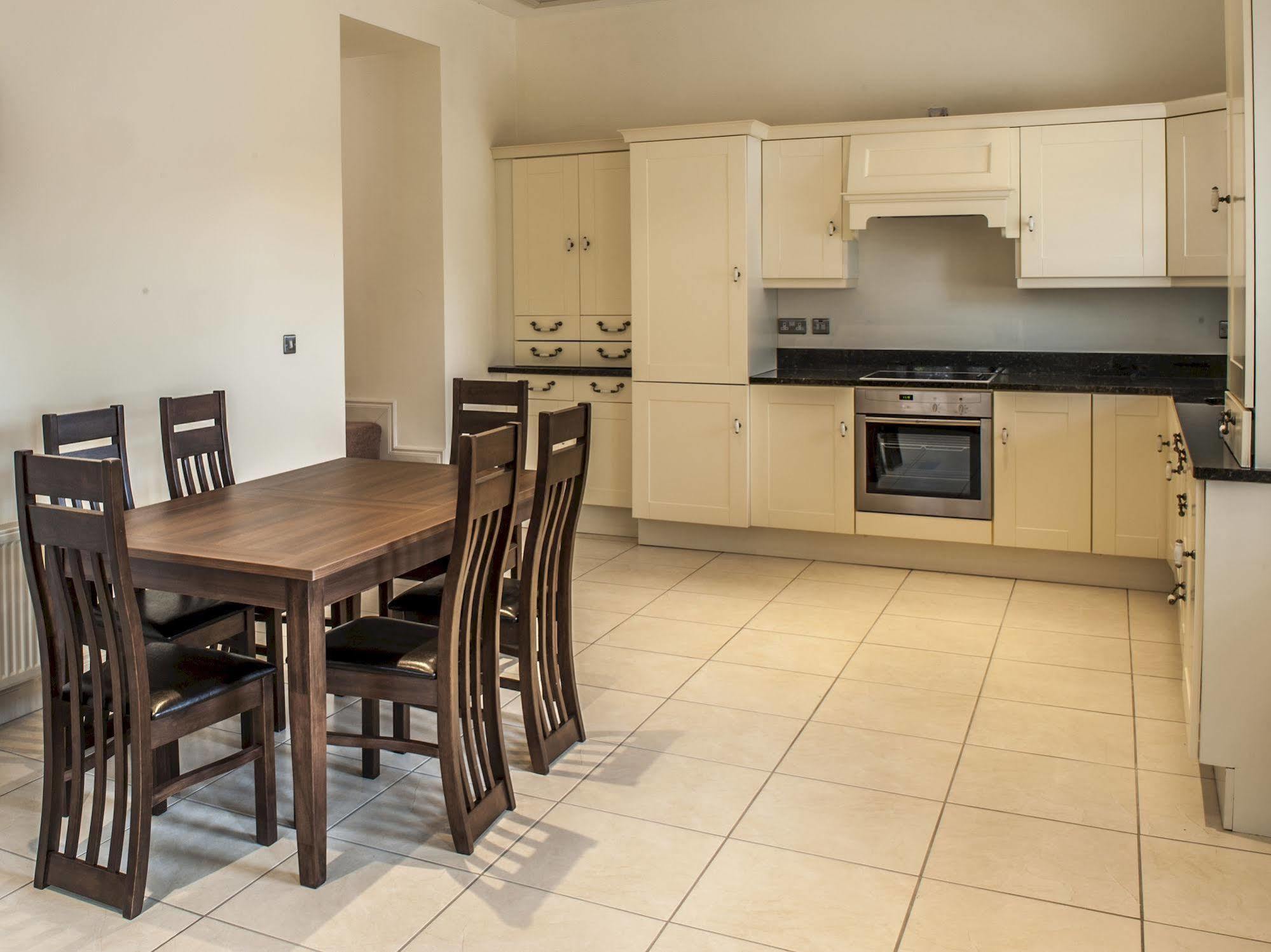 New Forest Estate Lodges Tyrrellspass Eksteriør bilde